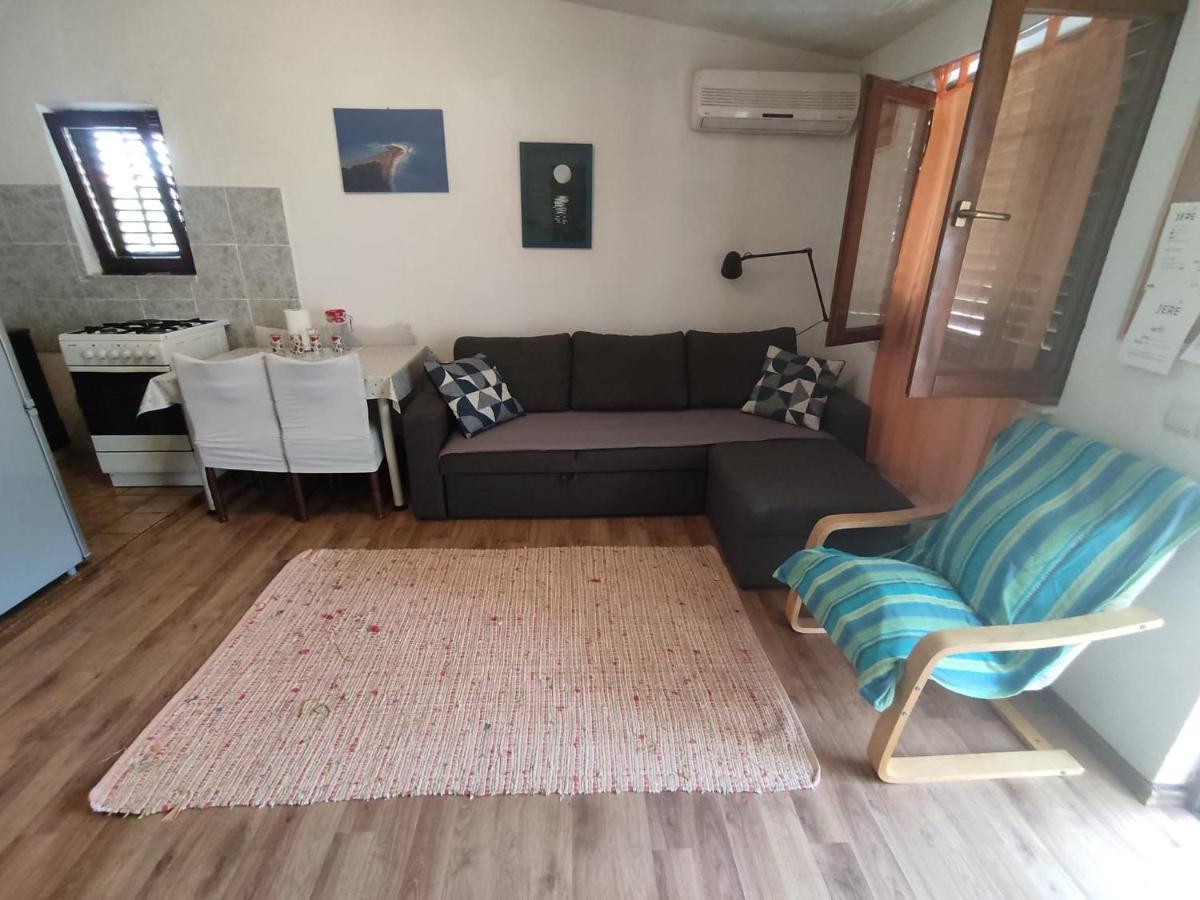 Holiday Home Jere Postira Ngoại thất bức ảnh